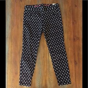 Women’s GAP Anchor Graphic Khakis Pants New NWOT 8